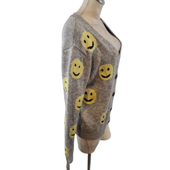 3/$25 Streetwear Society Size S Gray Cardigan with Yellow Smiley Faces - Picture 4 of 5